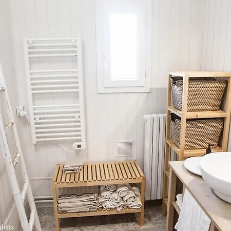 Holiday home La Belle Longere, Havre De Paix 3 Etoiles Face Aux Vignes